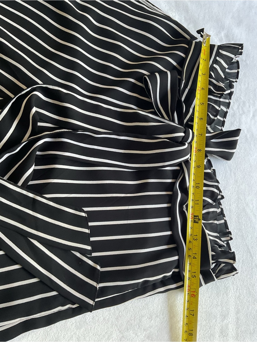 Analili Black White Striped Paperbag Waist Wide Leg Pants M - Picture 10 of 13